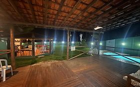 bela casa no verde a 10 minutos do centro